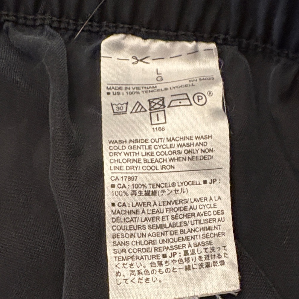 Banana Republic Black Cargo Jogger Pants - Picture 3 of 13